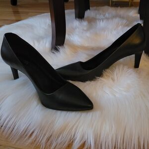MICHAEL Michael Kors Classic Black Heels